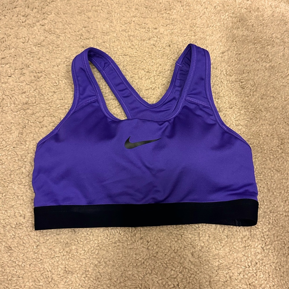 EUC Nike Sports Bra Size Small